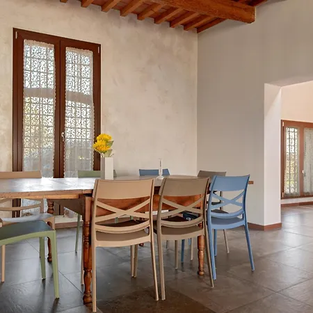 Villa Sunflowers Dimora Cascina (Pisa)