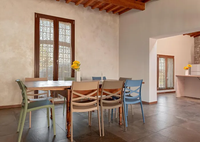 Sunflowers Dimora Cascina